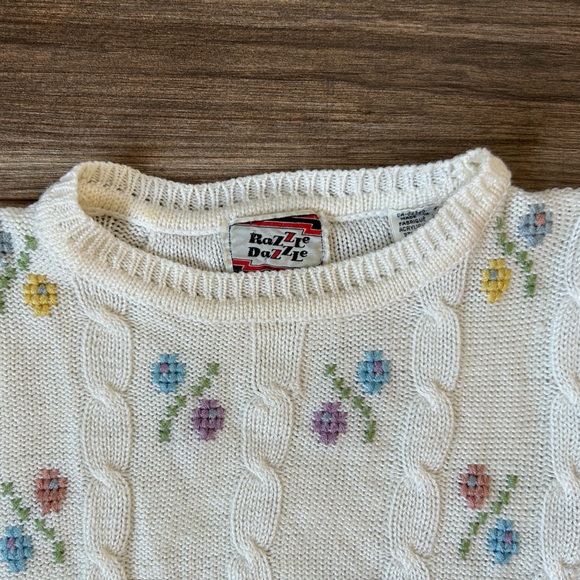 Razzle Dazzle Vintage Embroidered Knit Sweater | S - Picture 2 of 6